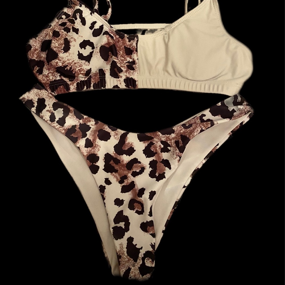 Shien Bikini Set